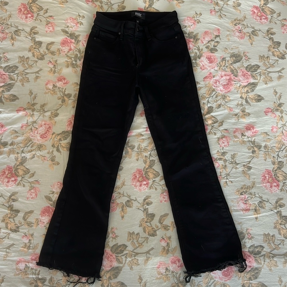 PAIGE Colette Crop Flare W/ Raw Hem Jean In Black Shadow. Size 24.